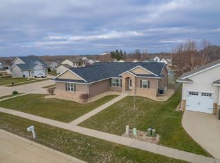 4924 Kylie Ct, Cedar Falls, IA 50613