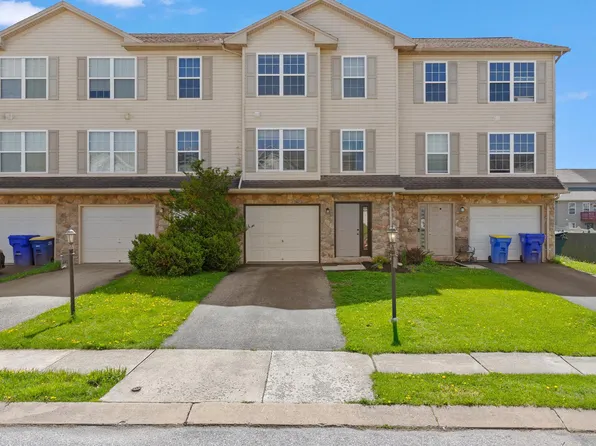 450 Fisher Dr, York, PA 17404