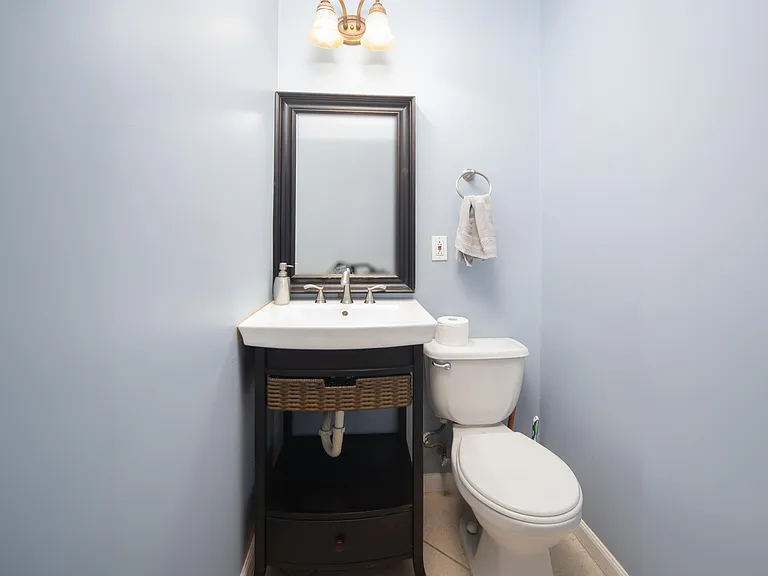 F6 Coakley Bay Est #EB — Photo 19
