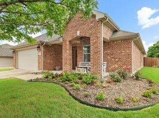 202 Lawson Farms Dr, Midlothian, TX 76065