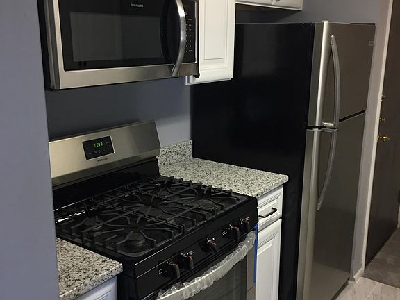 Brand new kitchen with all new appliances, cabnets, floor an