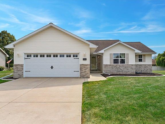 2nd image of 2540 Manitowoc Rd