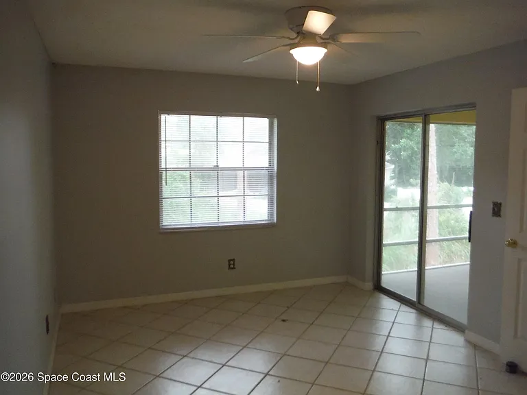 3035 Sir Hamilton Cir — Photo 14