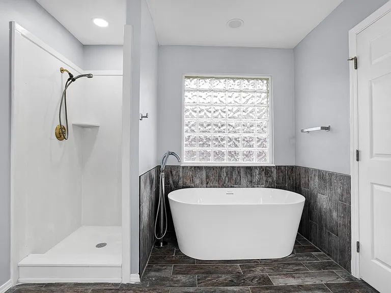 3401 Kinross Dr — Photo 20