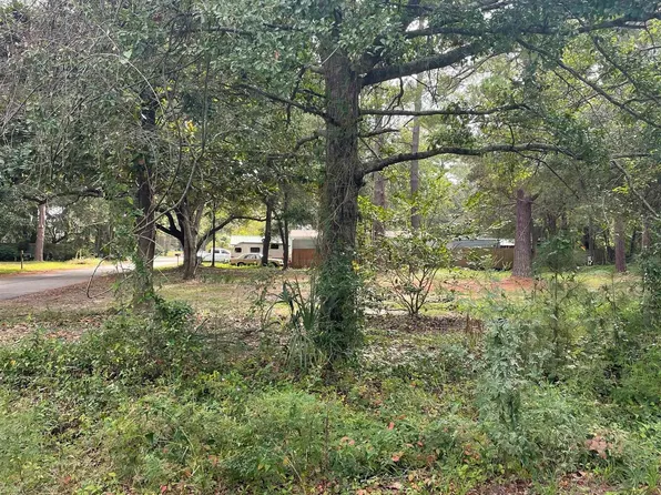 597 Gilmore Ave., Murrells Inlet, SC 29576