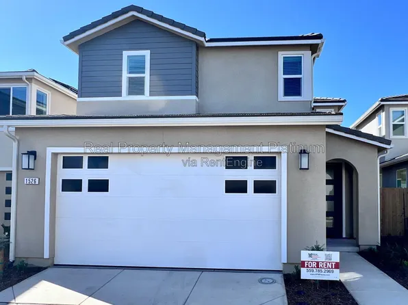 1526 Woodhill Ln, Clovis, CA