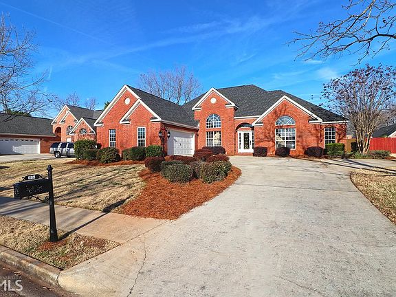 2nd image of 114 Saint Marlo Dr
