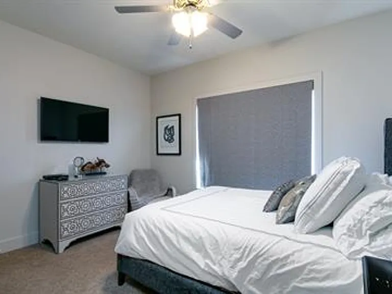 3511 Ocean Cir #B — Photo 12