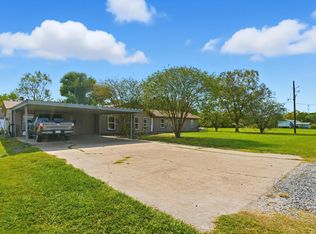 5633 Cormier Rd, Vinton, LA 70668