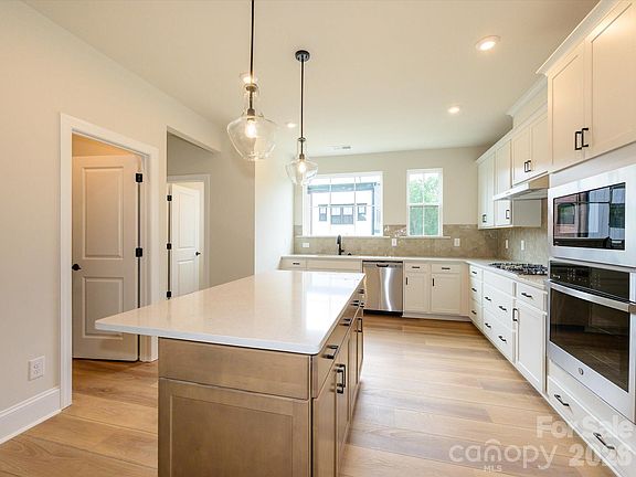 7th image of this home