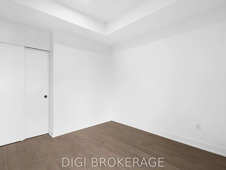 560 Rideau St #413 — Photo 21