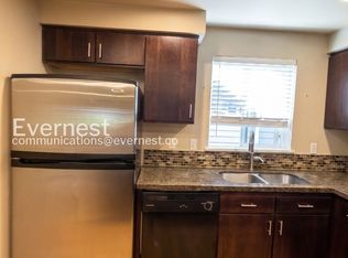 705 N 94th St Unit B, Seattle, WA 98103