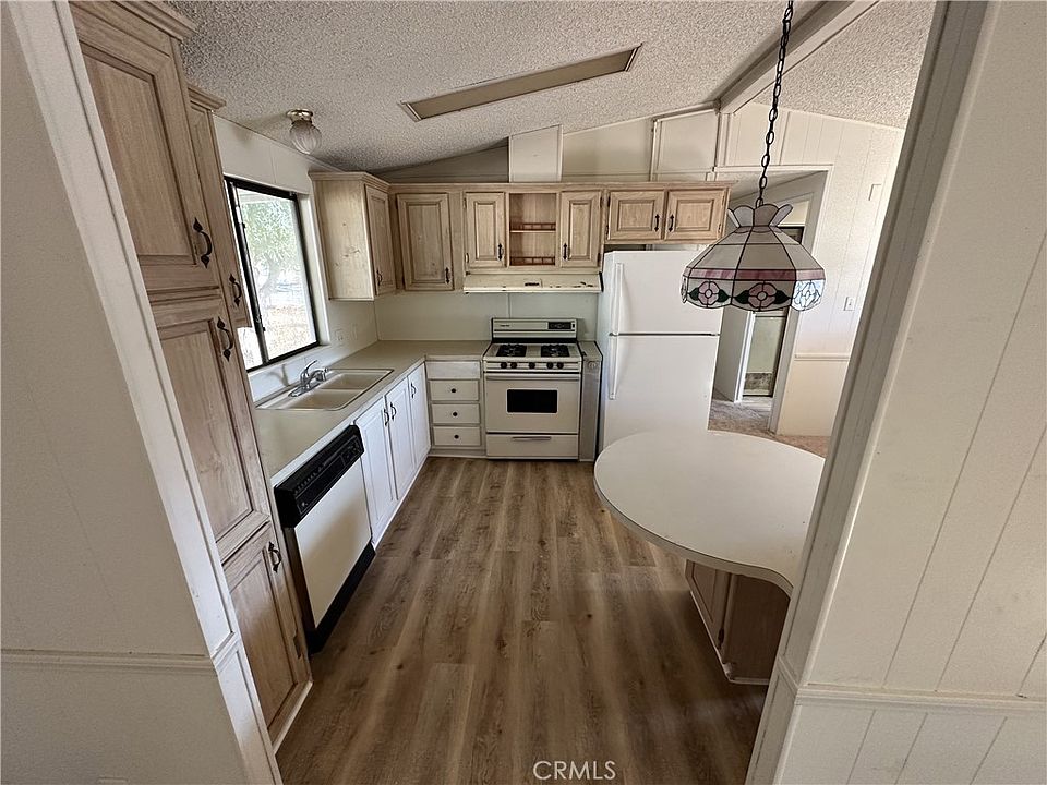 1st image of 32991 Mesa Dr
