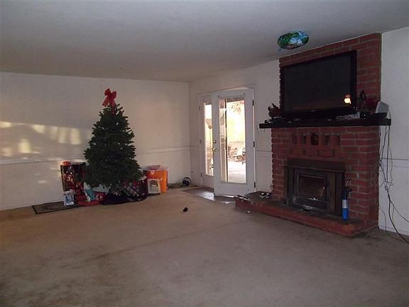 4th image of 4099 Betty Jean Ct