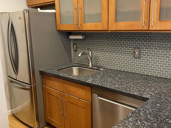 Right side of kitchen