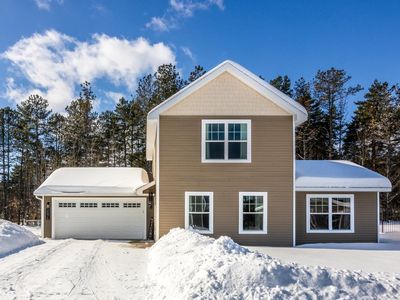 2076 Woodside Trail Ct, Traverse City, MI, 49685