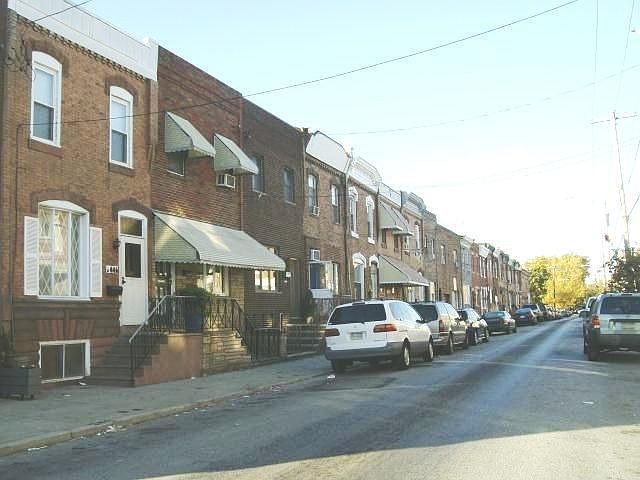 2nd image of 2450 S 5th St