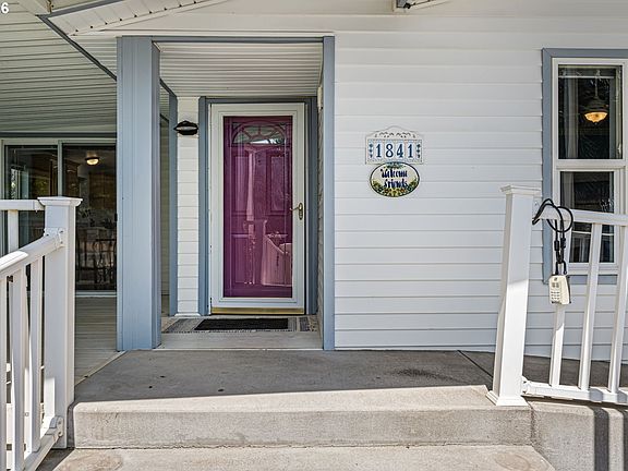 4th image of 1841 Sunset Way