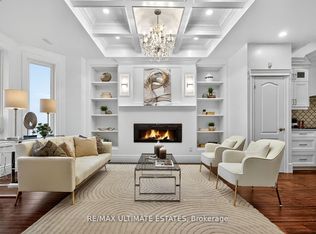 290 Bathurst St, Toronto, ON