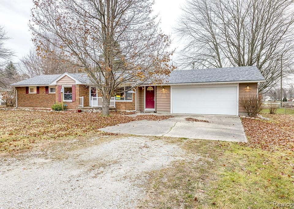 3090 Beach Rd, Port Huron, MI 48060 Zillow