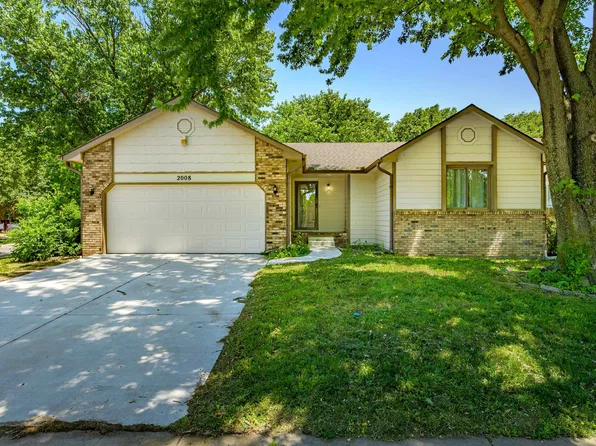 2008 N Parkridge St, Wichita, KS 67212