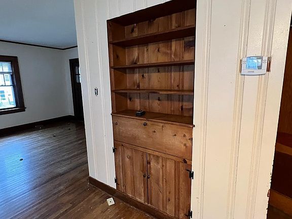 5th image of 109 Bellemonte St