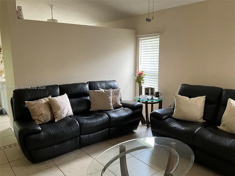 2015 SE 5th Pl — Photo 18