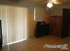 1053 Lynbrook Family Room