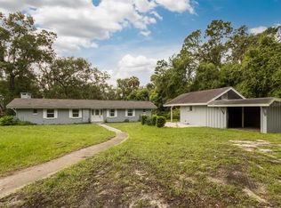 109 McMeekin Rd, Hawthorne, FL 32640