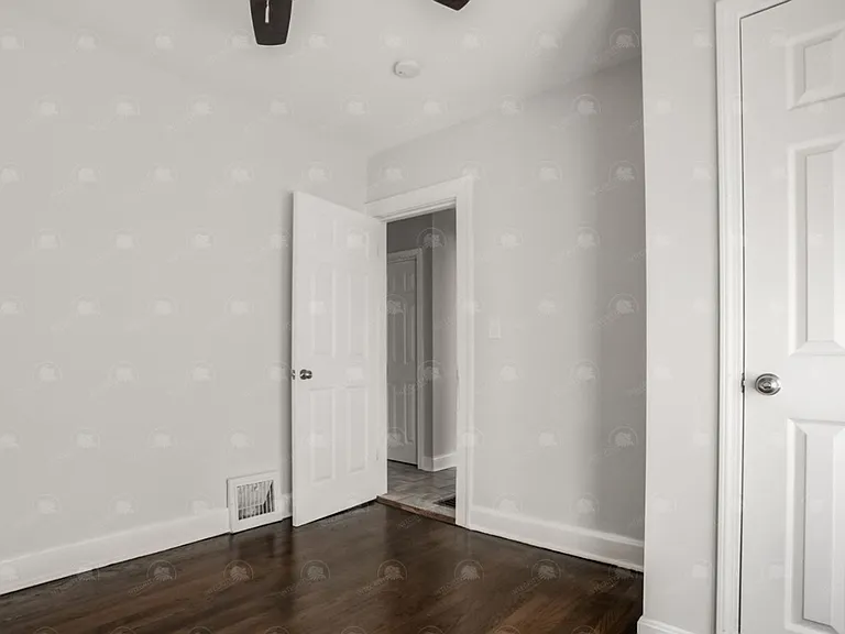 6627 Brooklyn Ave — Photo 21