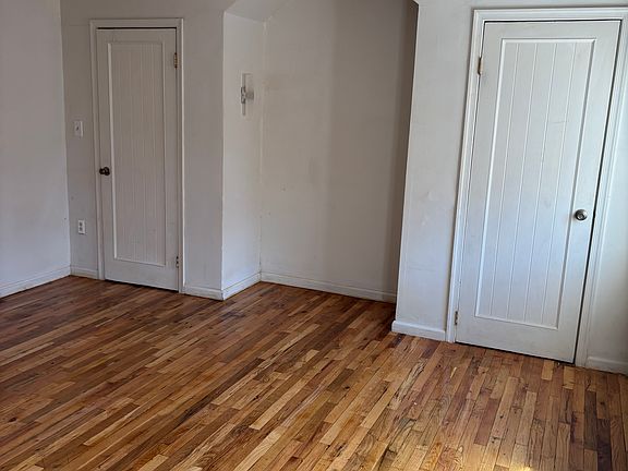 2nd image of 2211 N Hancock St #2-F