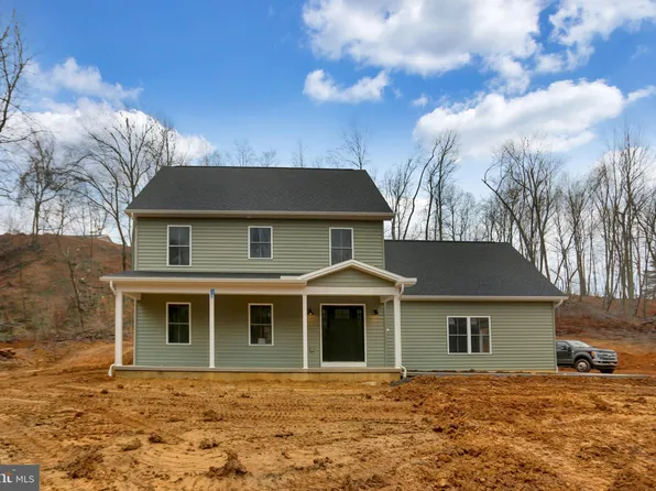 2 Burn Hill Rd, Shermans Dale, PA 17090