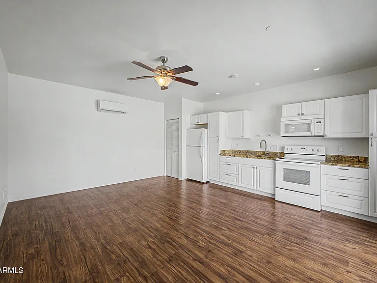 6133 E Mountain View Rd — Photo 43