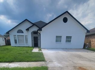 25 Pampas Dr, La Place, LA 70068
