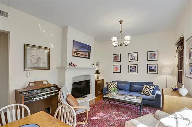 1122 Felicity St #4 — Photo 5