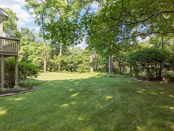 5th image of 9920 Tara Ln