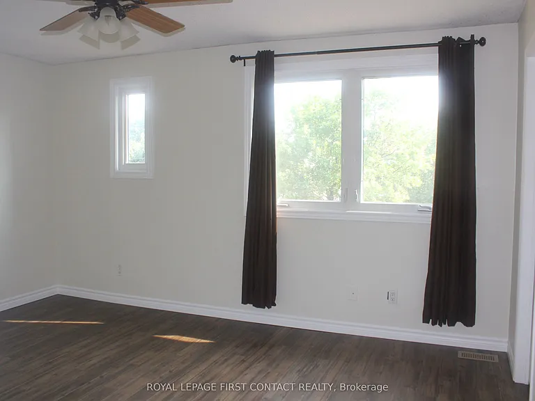16 Rosenfeld Dr — Photo 16