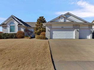 9406 E Parkmont St, Wichita, KS 67207