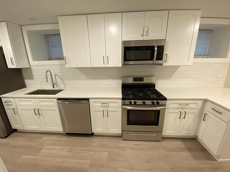 2119 W Potomac Ave #G — Photo 4