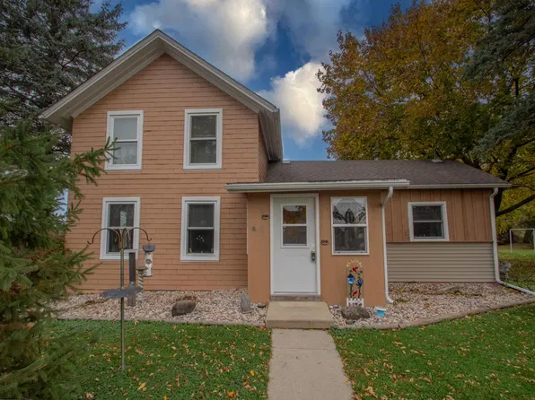 816 W Division STREET, Watertown, WI 53098