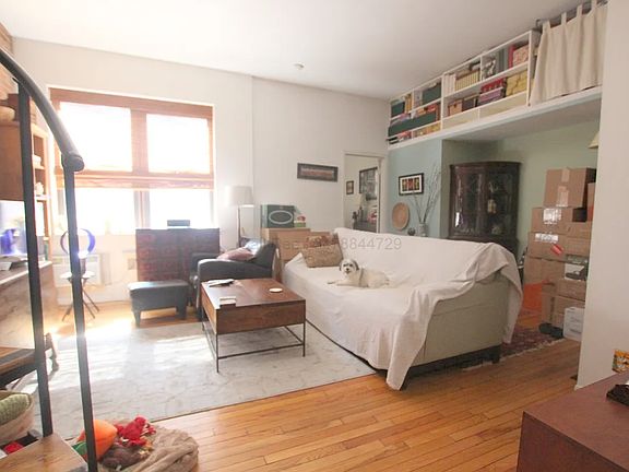 2nd image of 866 W End Ave APT 5B