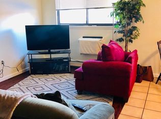 1610 Boston St APT 202, Aurora, CO 80010