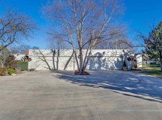 33 E Via Verde Dr, Wichita, KS 67230