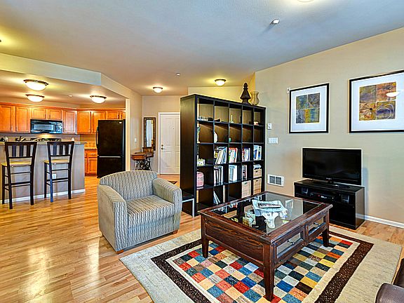 2nd image of 23951 NE 115th Ln Unit 204