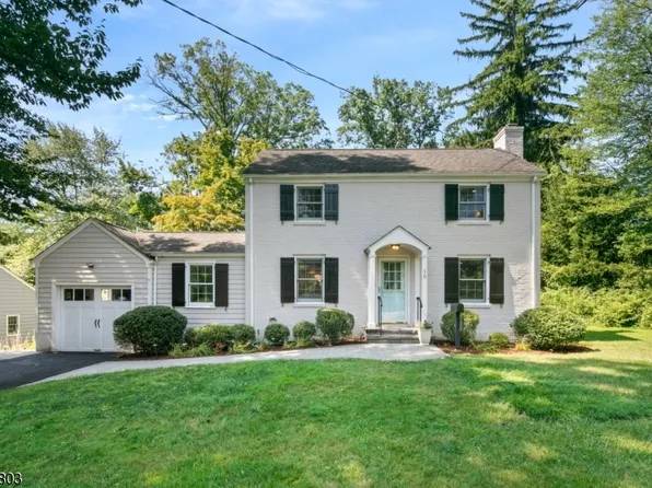 15 Old Colony Rd, Bernardsville Boro, NJ 07924