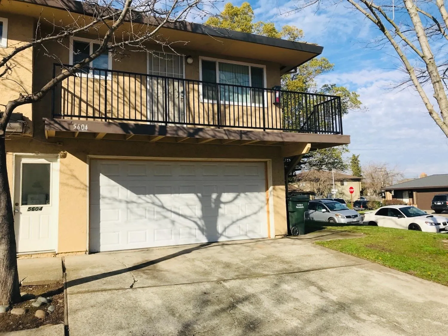 5604 Walerga Rd APT 4 photo 1