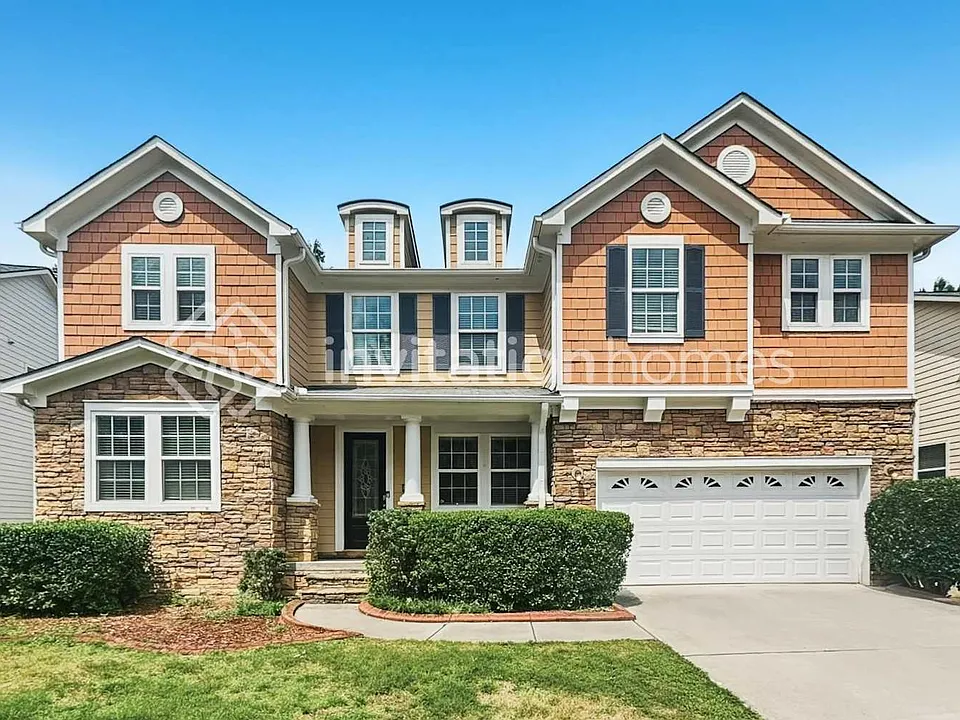 1243 Sparkling Cove Dr