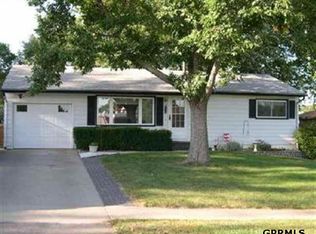 6614 N Hartman Ave, Omaha, NE 68104