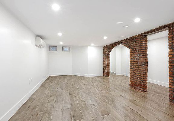 3rd image of 694 Park Pl