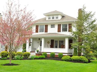 73 Oakgrove Dr, Buffalo, NY 14221